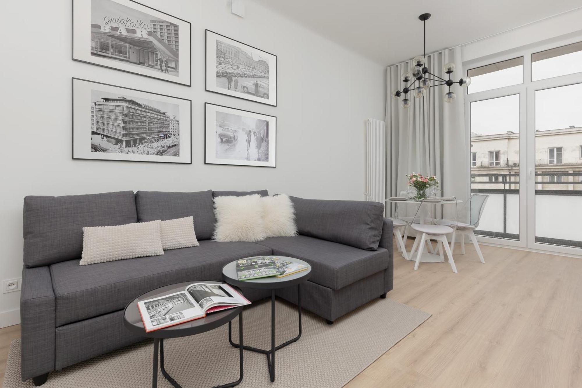 Spacious Apartment With Panoramic View Of Warsaw By Noclegi Renters Kültér fotó