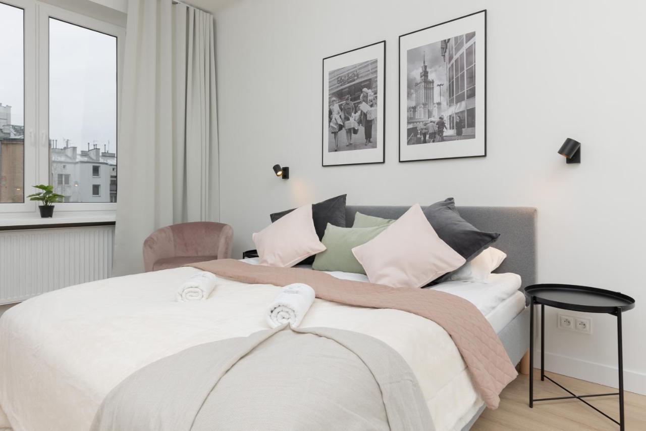 Spacious Apartment With Panoramic View Of Warsaw By Noclegi Renters Kültér fotó