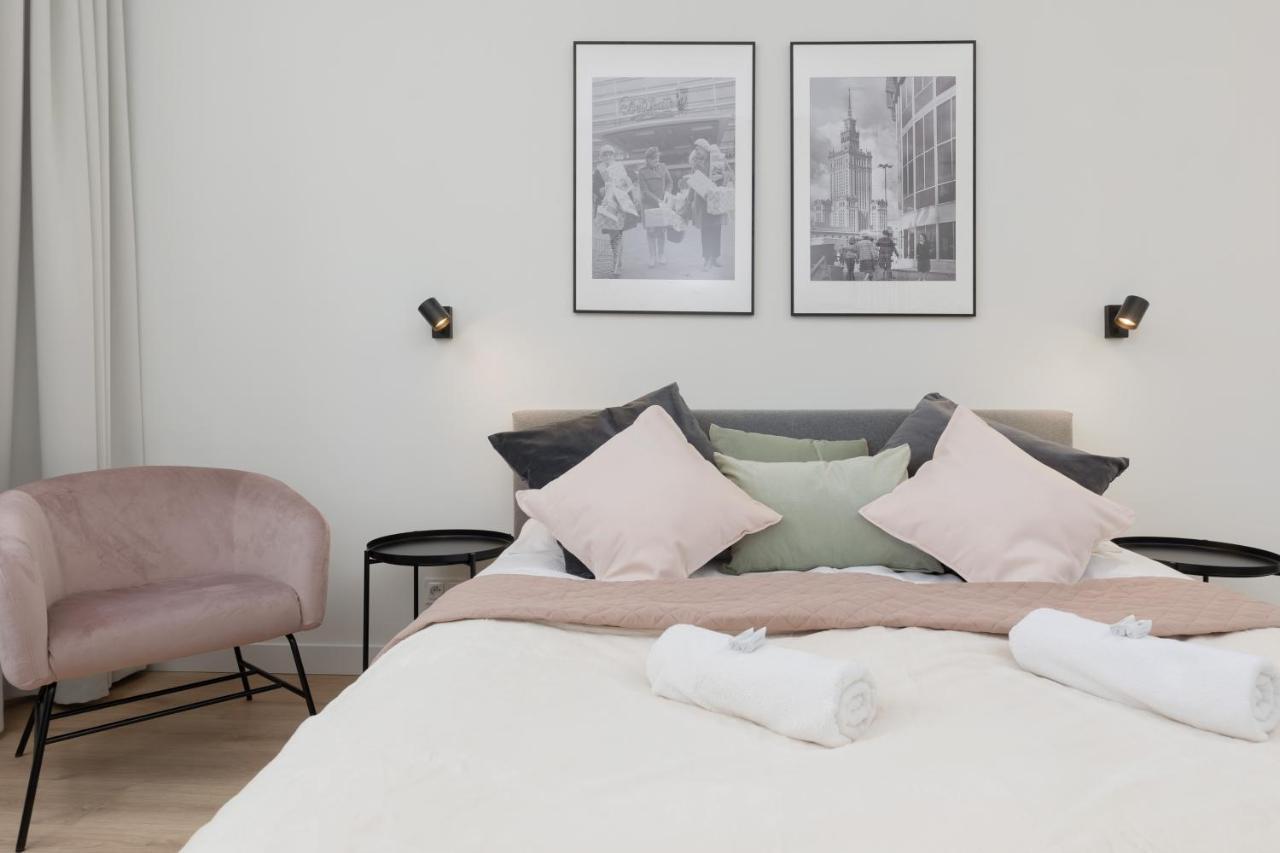 Spacious Apartment With Panoramic View Of Warsaw By Noclegi Renters Kültér fotó